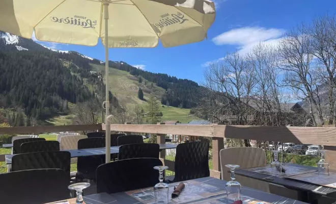Restaurant traditionnel, La Chapelle-d'Abondance, La Taverne d'Ici et d'Ailleurs